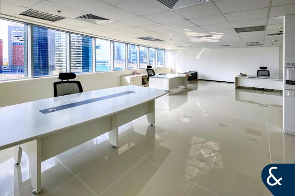 Fitted Unit | Canal View | 2 Parking Space